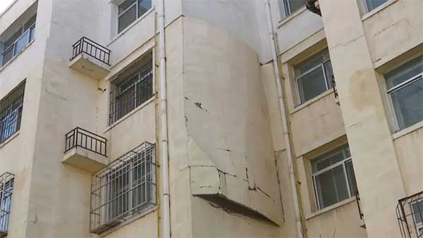 һ��(ch��ng)���L(f��ng)�^(gu��)���y��һС�^(q��)�≦���،Ӵ���eÓ����